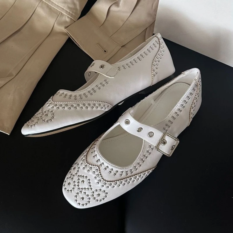 Retro Klinknagel Gesp Ontwerp  - Shoes For Women Flats recensie en prijs