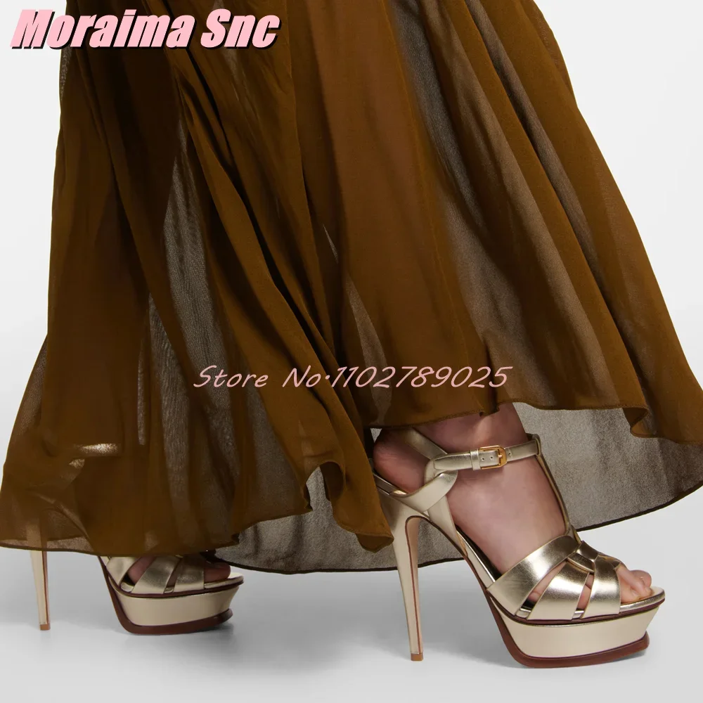 Platform taille T-band vierkan - Wide Fit Heels recensie en prijs