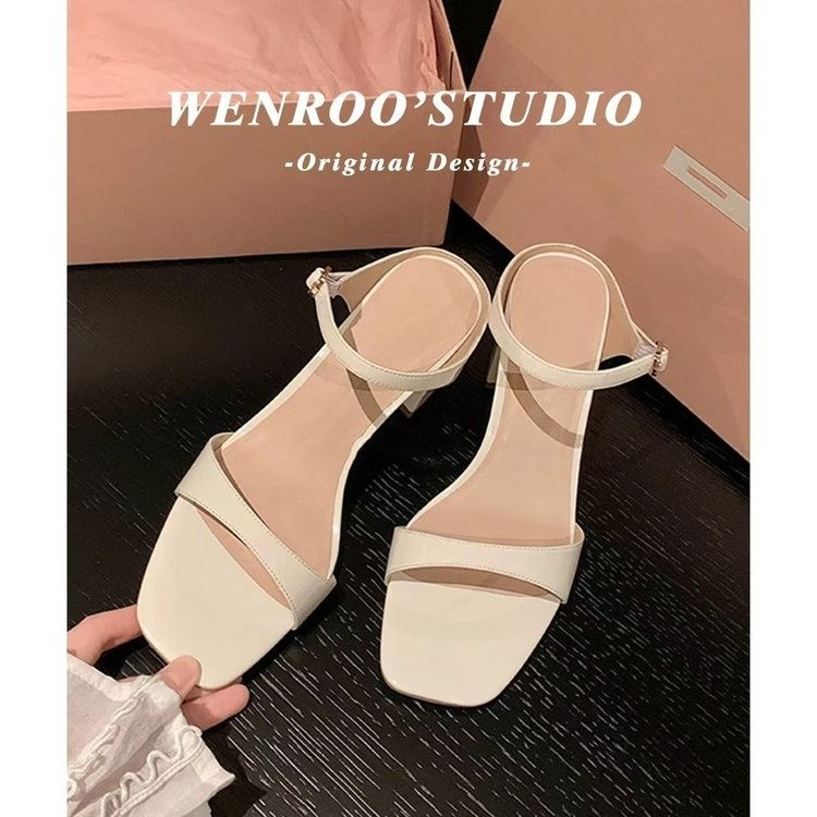 Vierkante teen, dikke hak, hog - Wide Fit Heels recensie en prijs